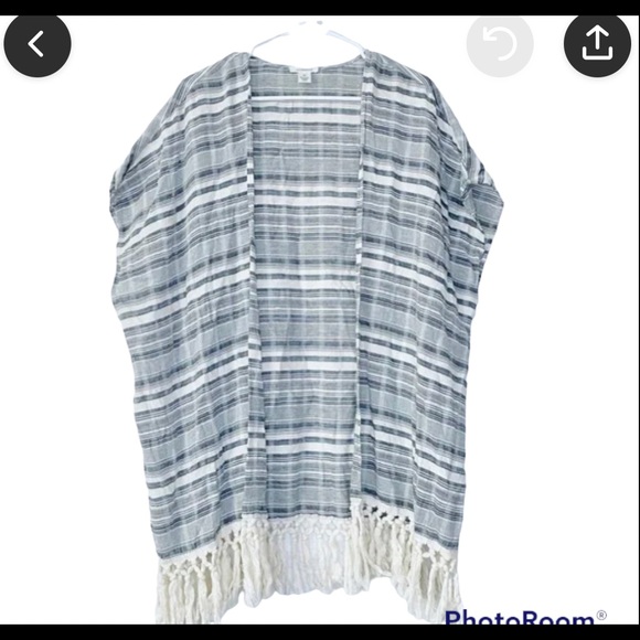 Tops - 🤩🤩3/$10 Westbound kimono